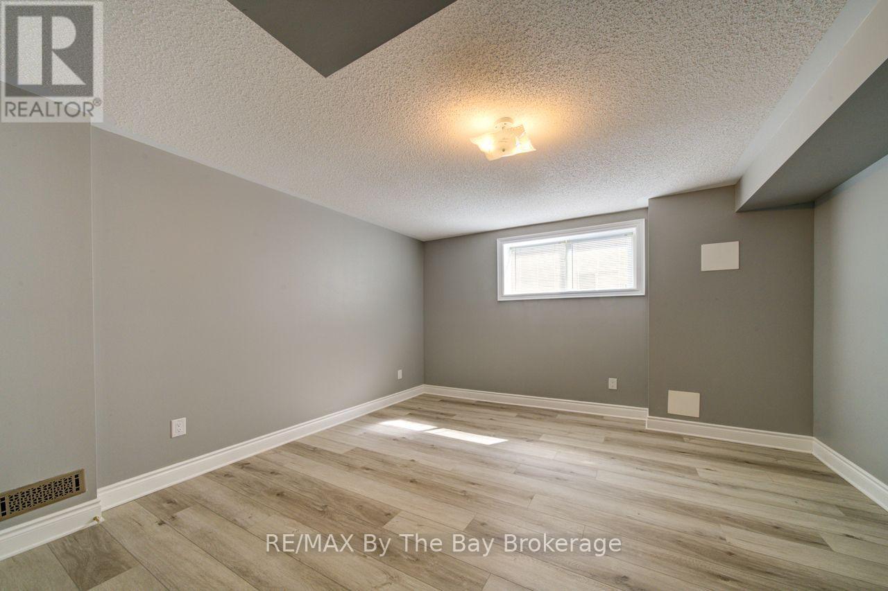 45 ROSE VALLEY WAY - 31
