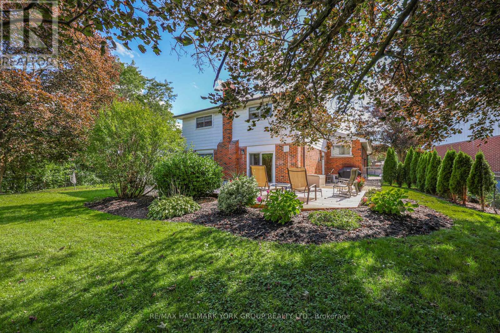93 JULIA COURT - 45