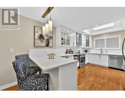 93 Julia Court, Newmarket, ON L3Y4T7 Photo 12