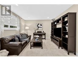 93 Julia Court, Newmarket, ON L3Y4T7 Photo 24
