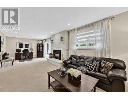 93 Julia Court, Newmarket, ON L3Y4T7 Photo 27