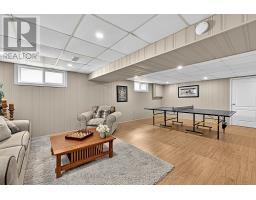 93 Julia Court, Newmarket, ON L3Y4T7 Photo 32