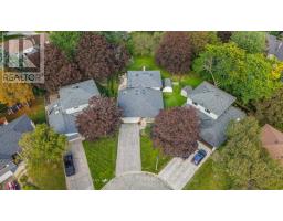 93 Julia Court, Newmarket, ON L3Y4T7 Photo 46