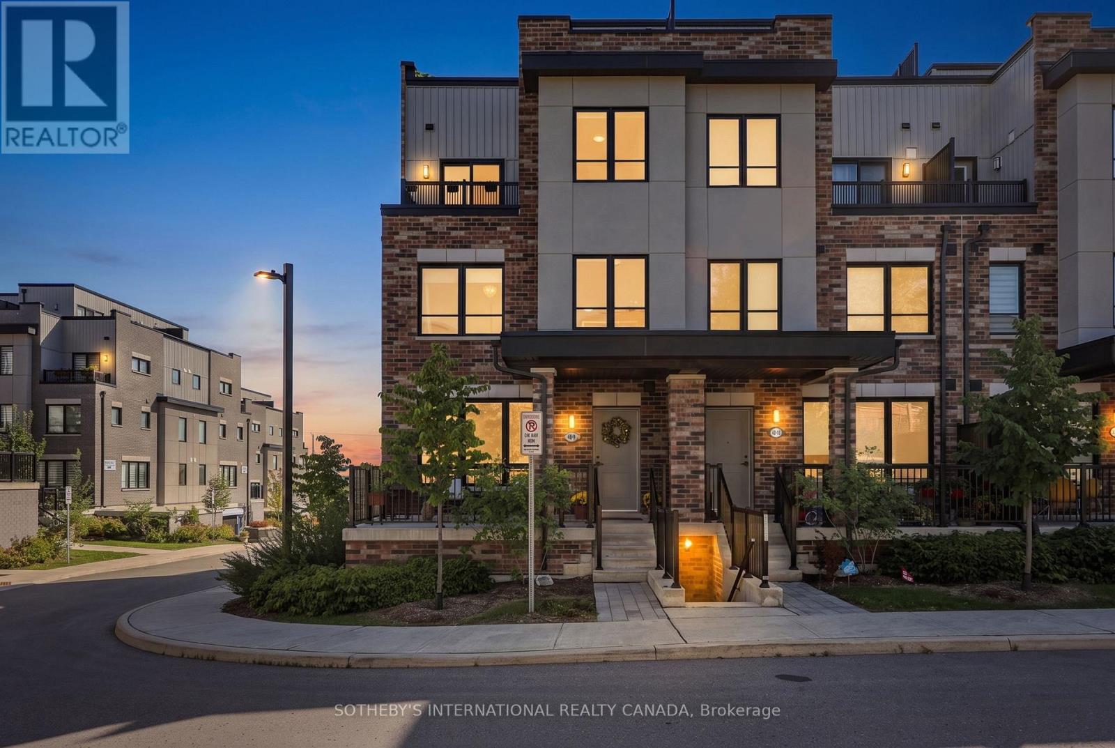 9 - 40 BAYNES WAY, Bradford West Gwillimbury (Bradford)