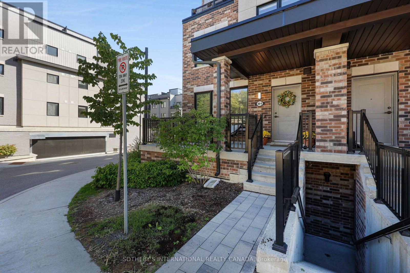 9 - 40 BAYNES WAY, Bradford West Gwillimbury (Bradford) — photo 3