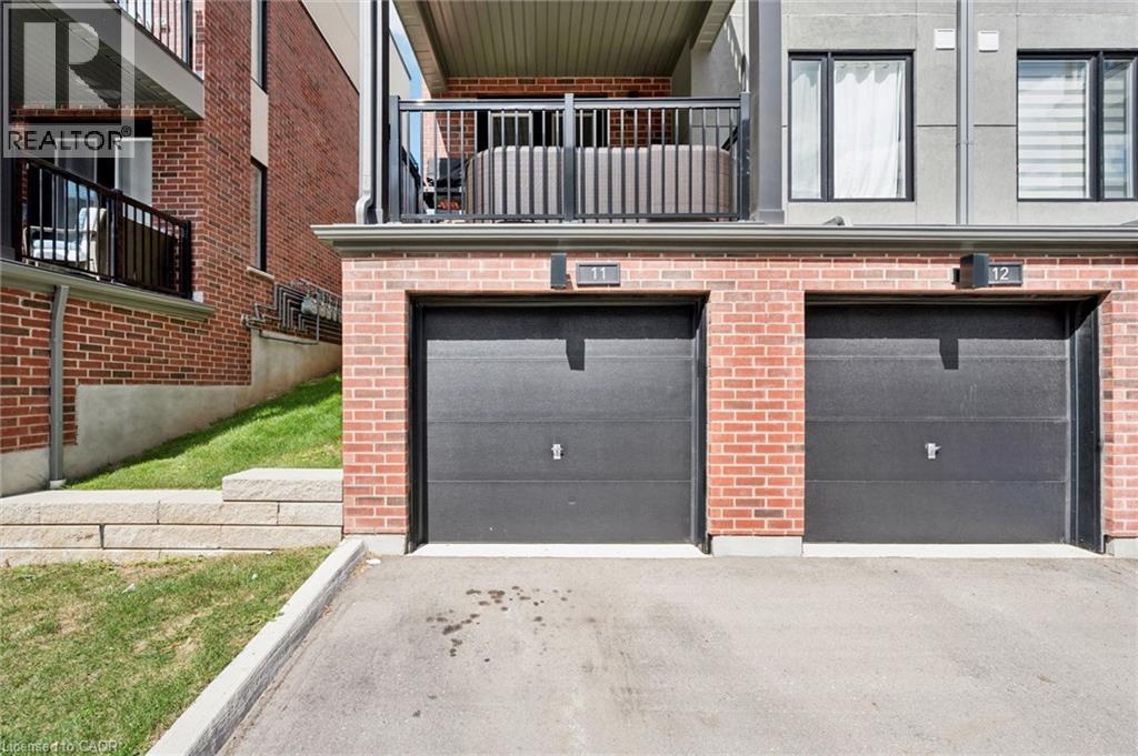 99 ROGER Street Unit# 11, Waterloo — photo 8