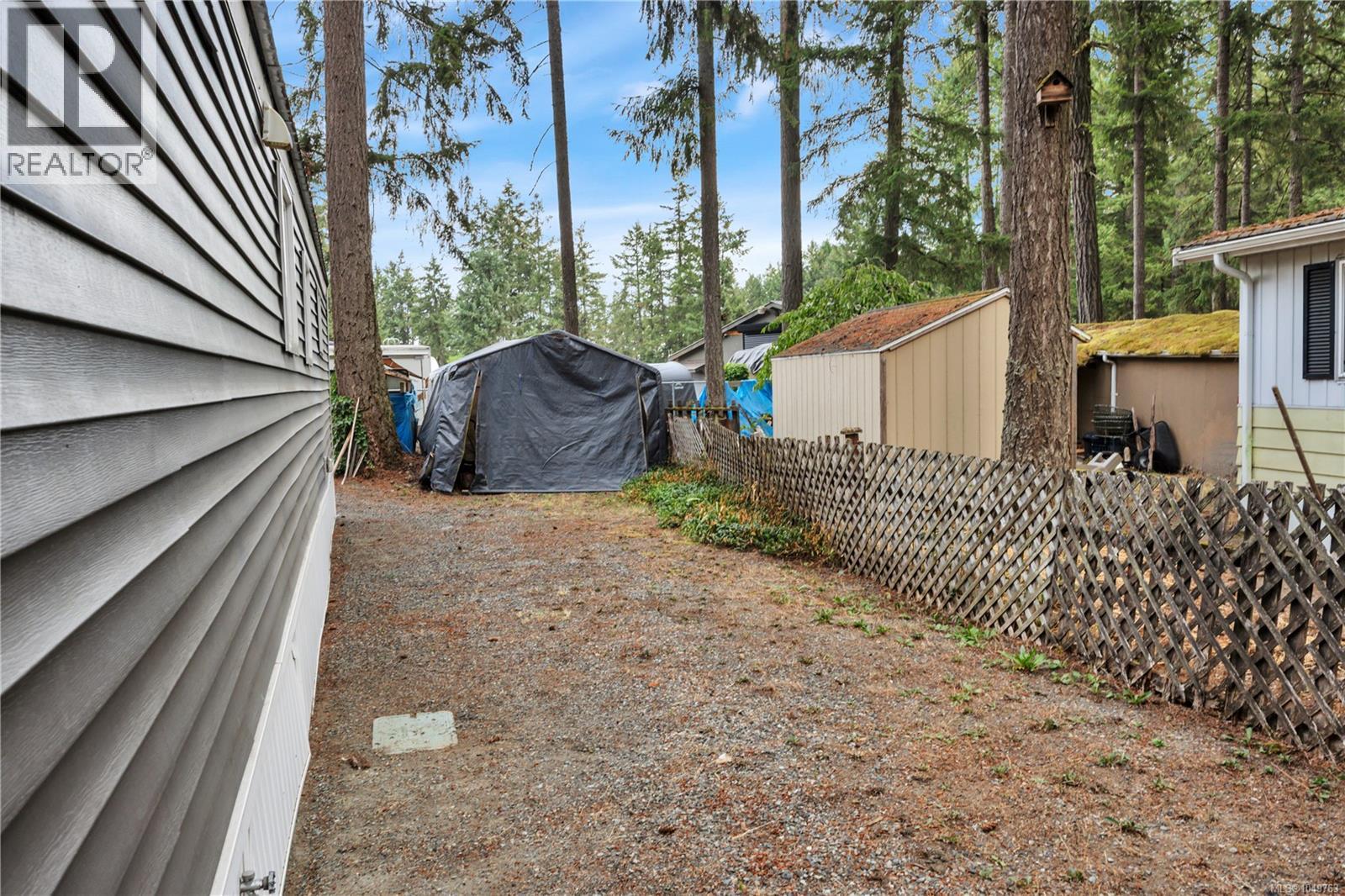 #35 3560 Hallberg Rd - Image 27