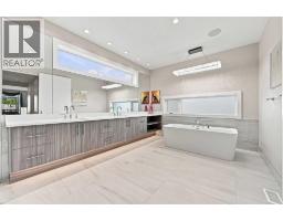 234 Fortress Bay Sw, Calgary, AB T3H4H2 Photo 30