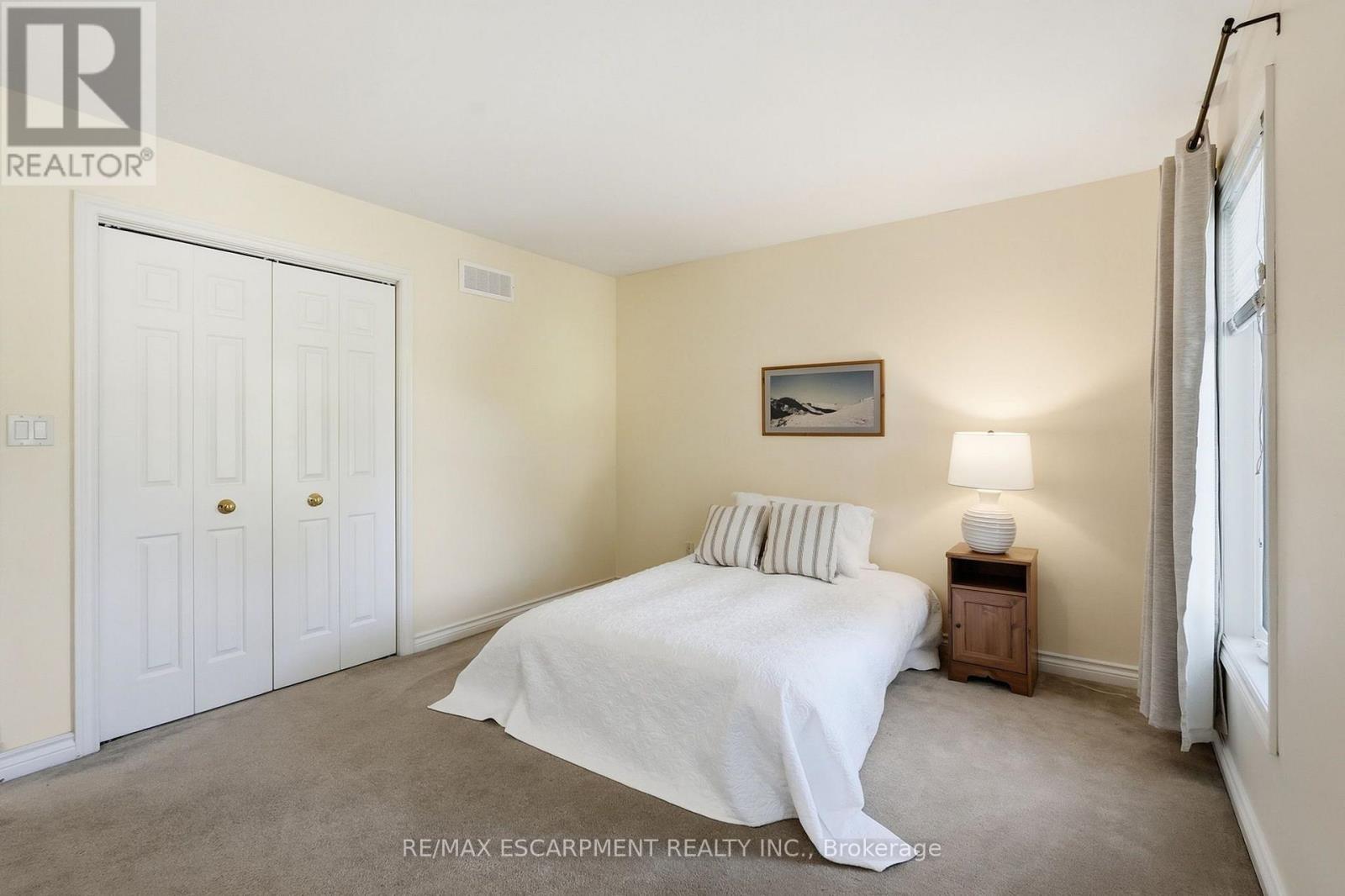 77 FLANDERS DRIVE - 25