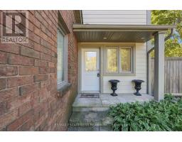 77 Flanders Drive, Hamilton, ON L8B0G6 Photo 33