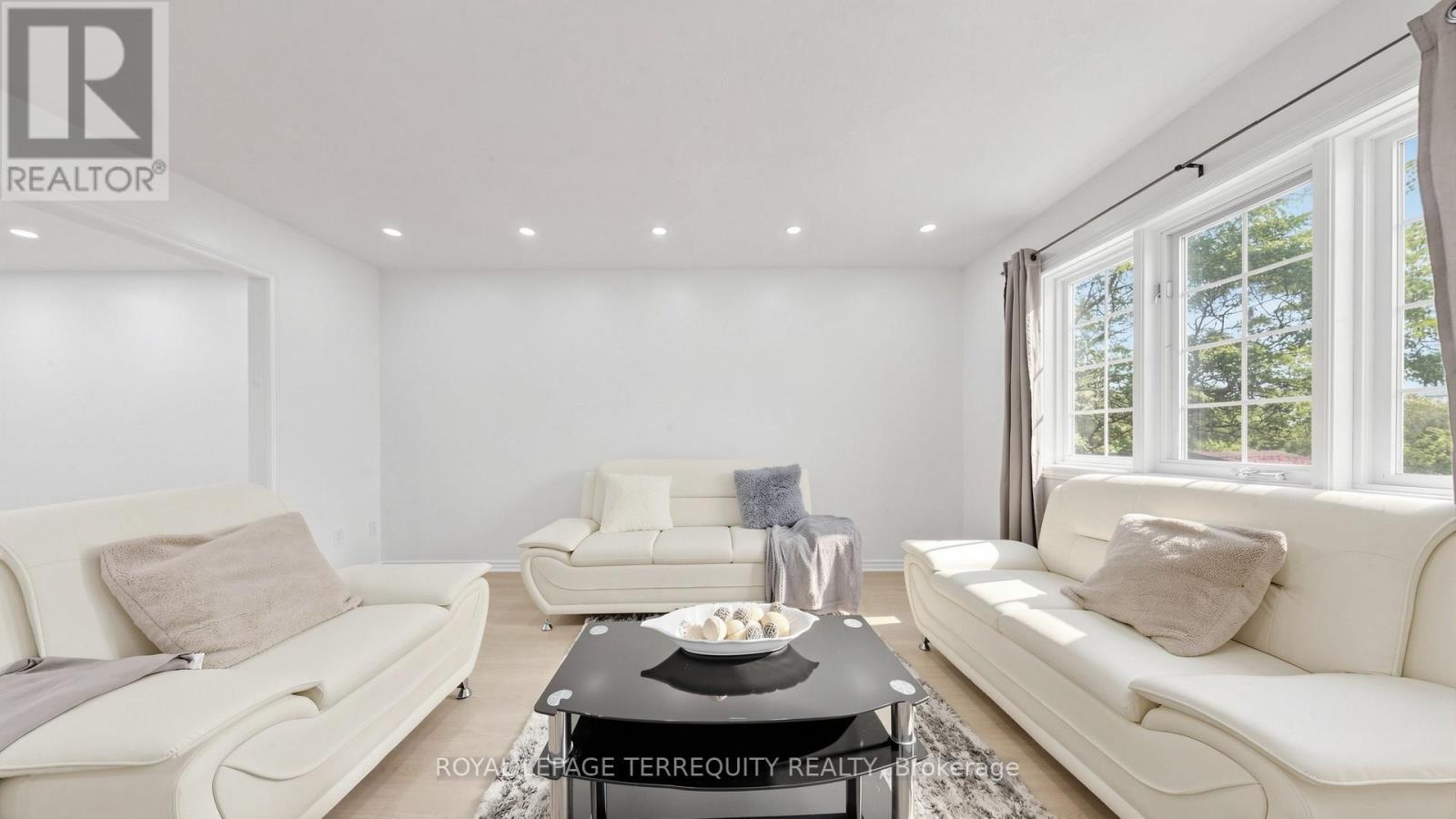 2 - 700 CHAMPLAIN BOULEVARD, Cambridge — photo 4