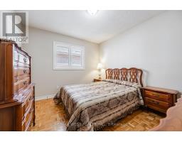 Kitchen - 382 Melville Avenue, Vaughan, ON L6A2N8 Photo 12