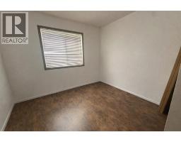 200 Upland Boulevard W, Brooks, AB T1R0R1 Photo 21