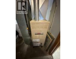 200 Upland Boulevard W, Brooks, AB T1R0R1 Photo 32