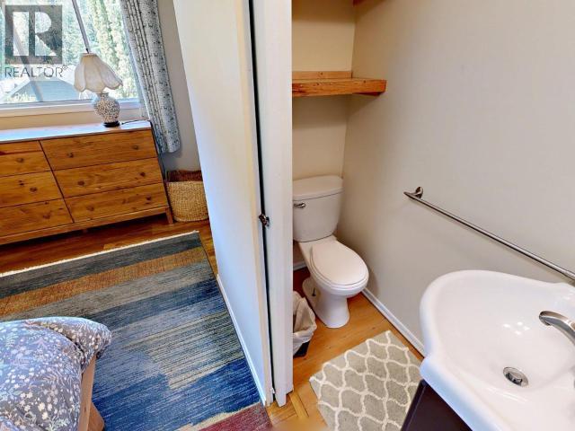 5836 MOWAT AVE - Image 25