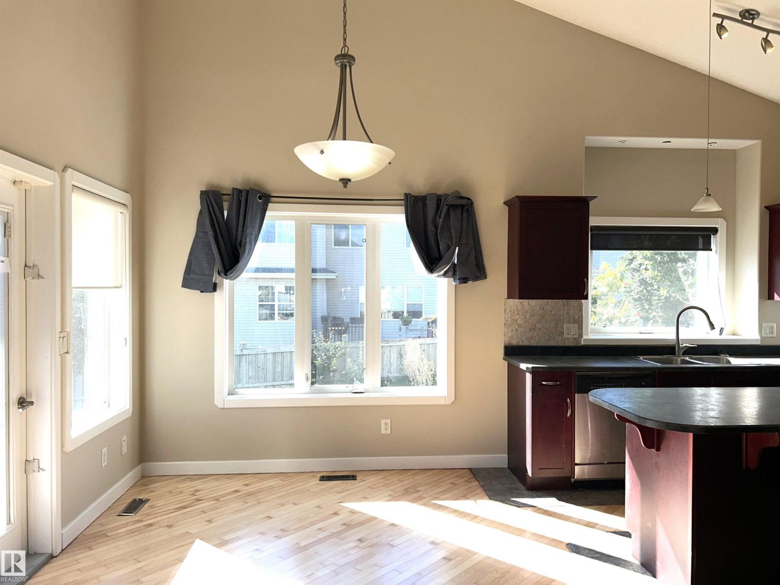 2984 MCPHADDEN WY SW, Edmonton — photo 9