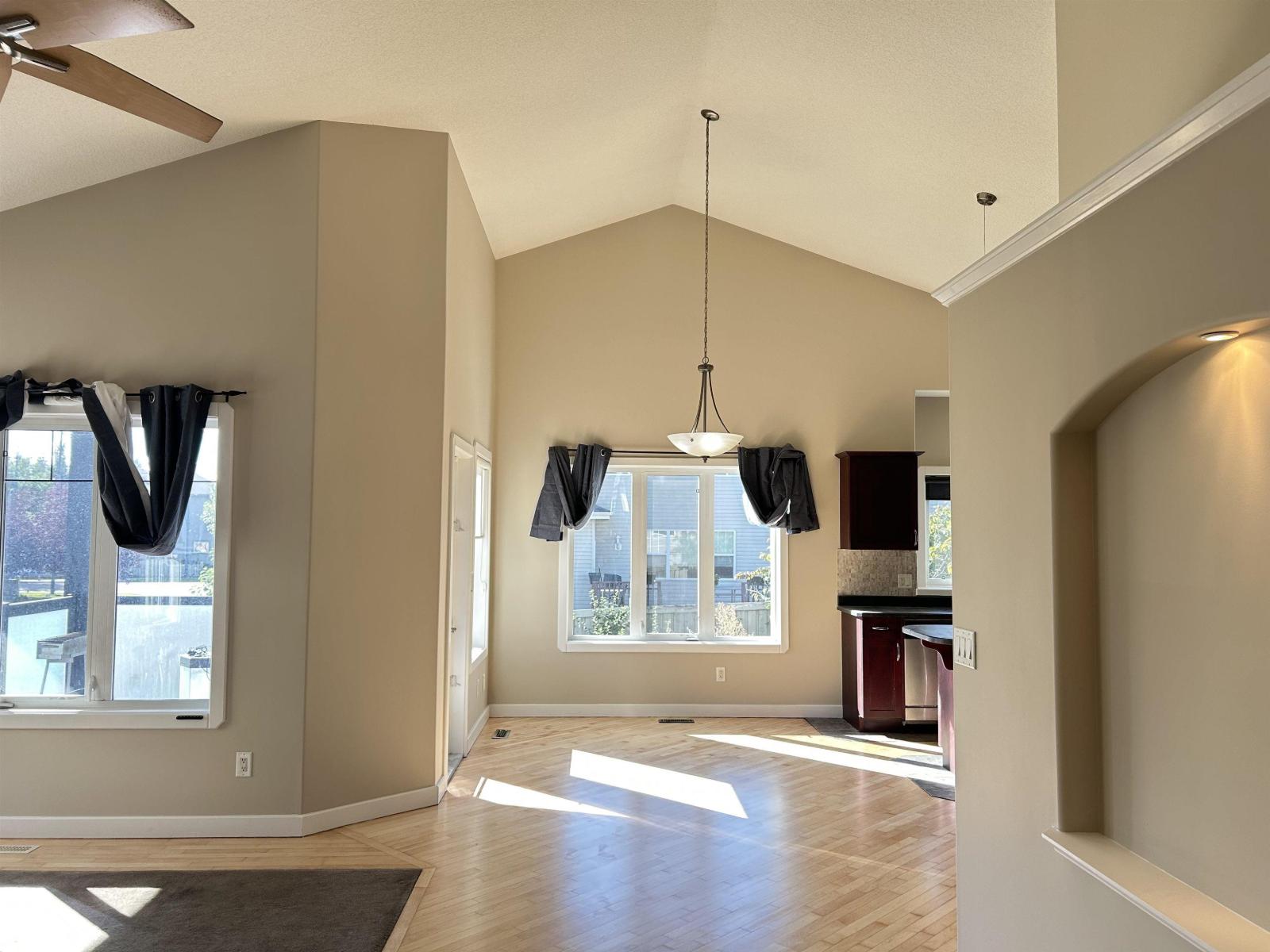 2984 MCPHADDEN WY SW, Edmonton — photo 8
