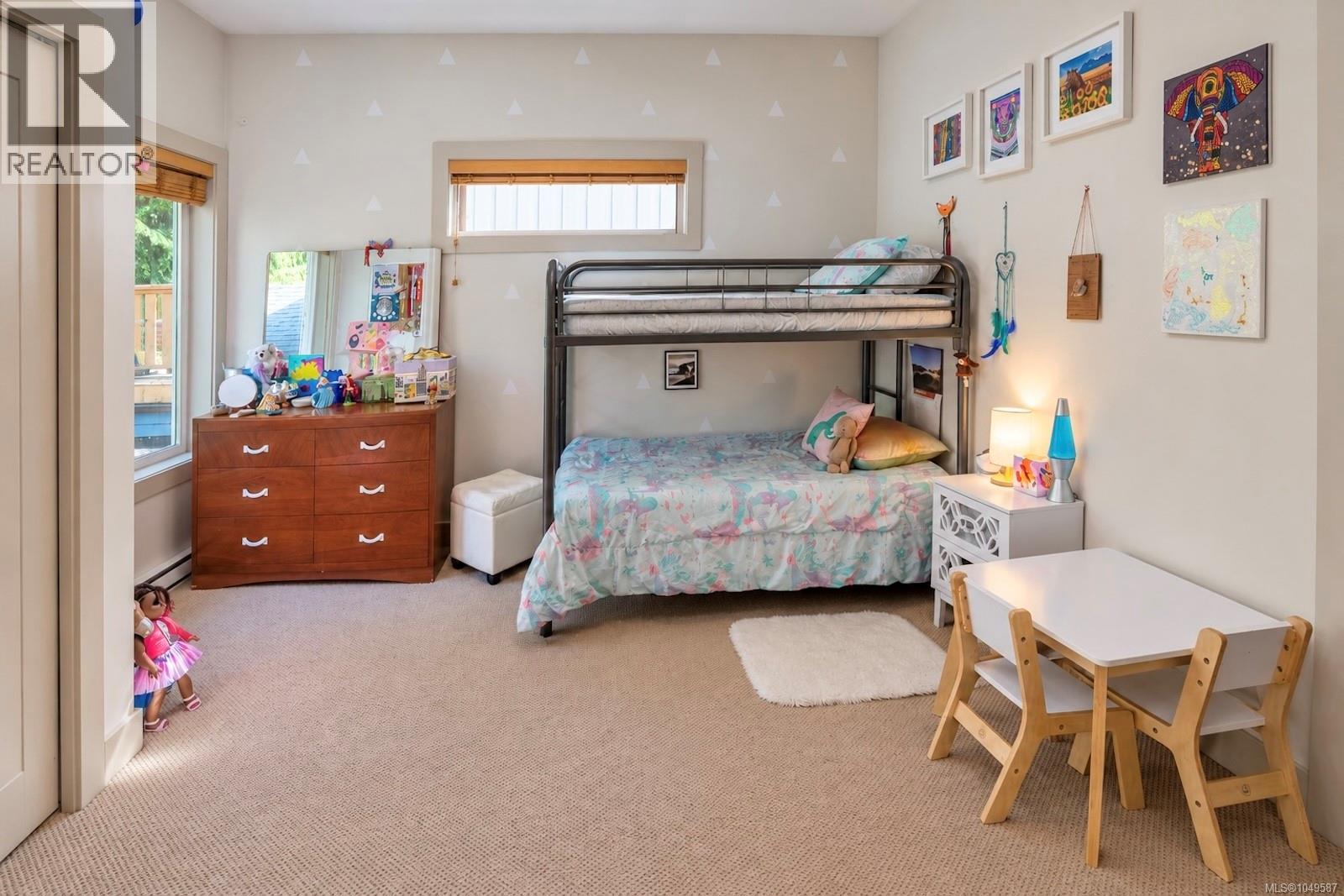 700 Ocean Park Dr - 13