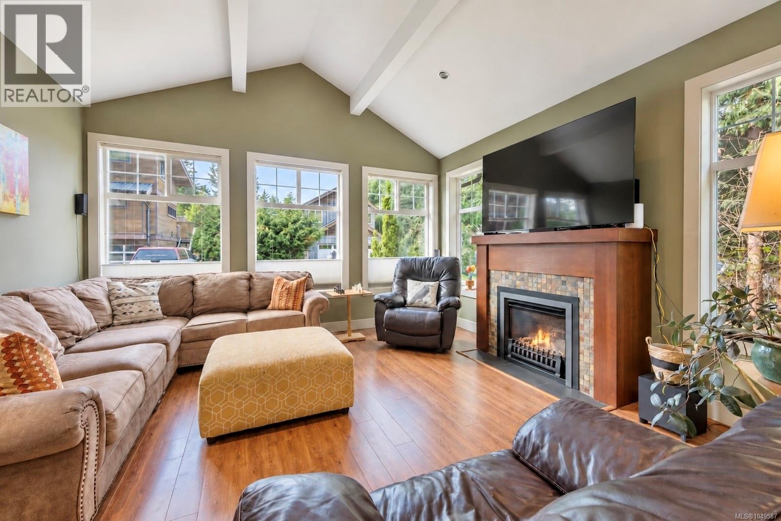 700 Ocean Park Dr, Tofino