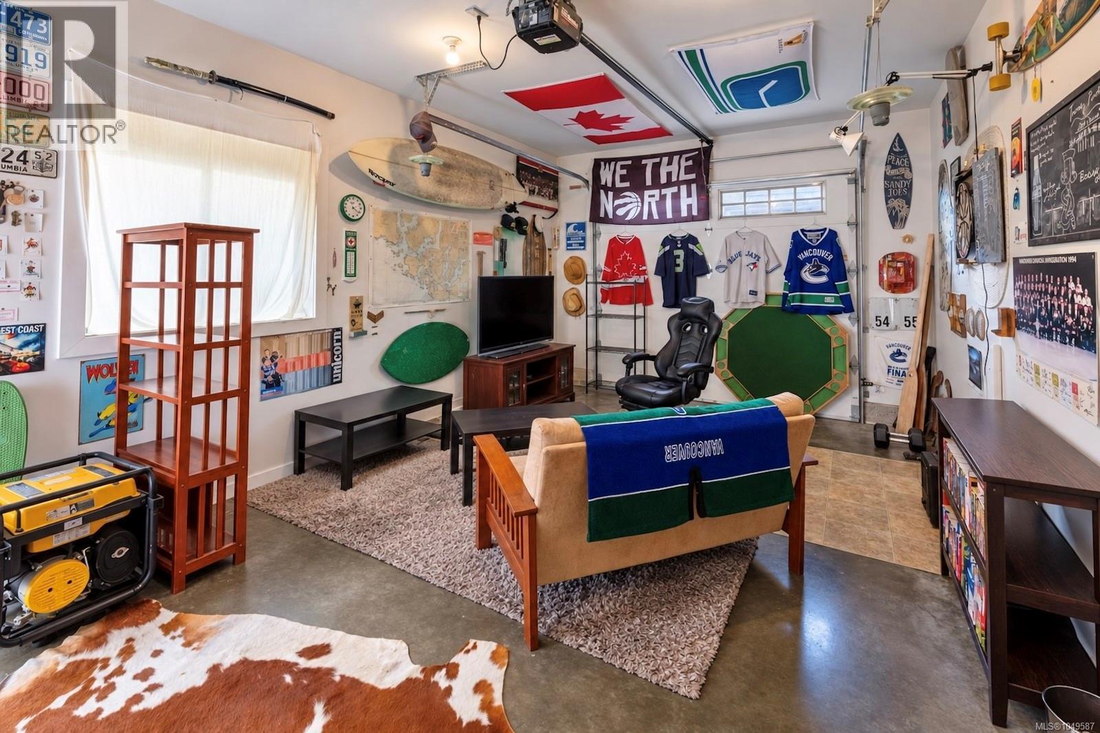 700 Ocean Park Dr - 23