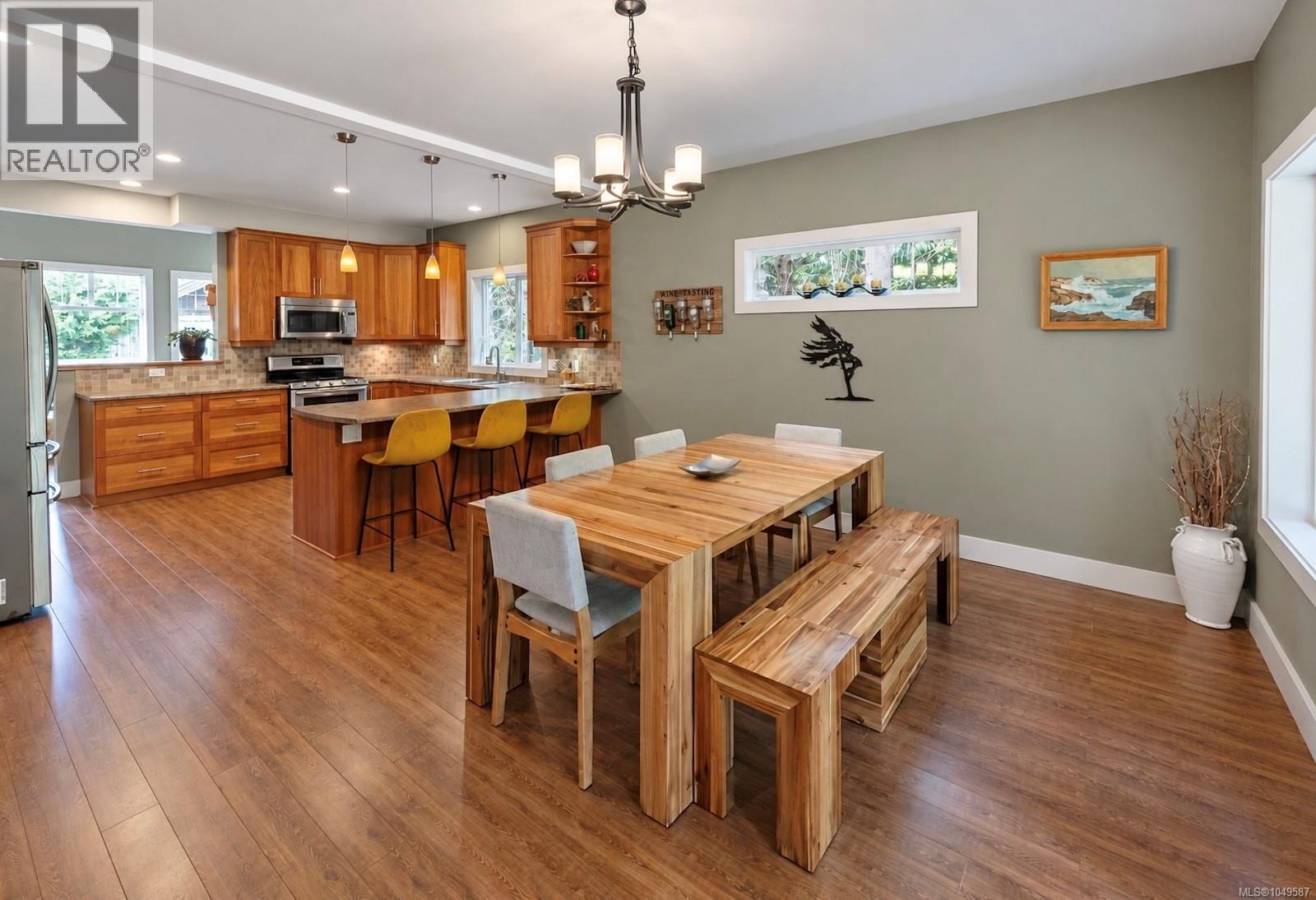 700 Ocean Park Dr - 8