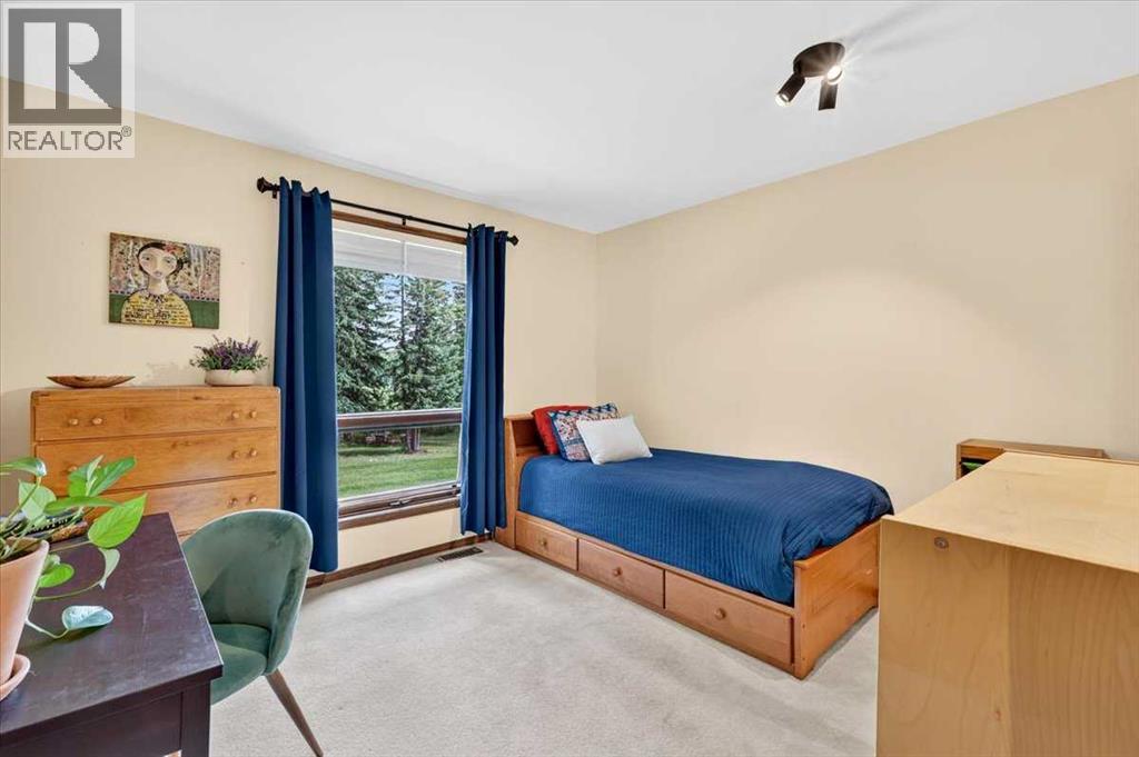 348 Wild Rose Close, Bragg Creek