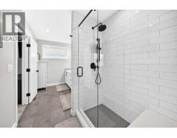 203 Greenwich Drive Nw, Calgary, AB T3B6N9 Photo 18