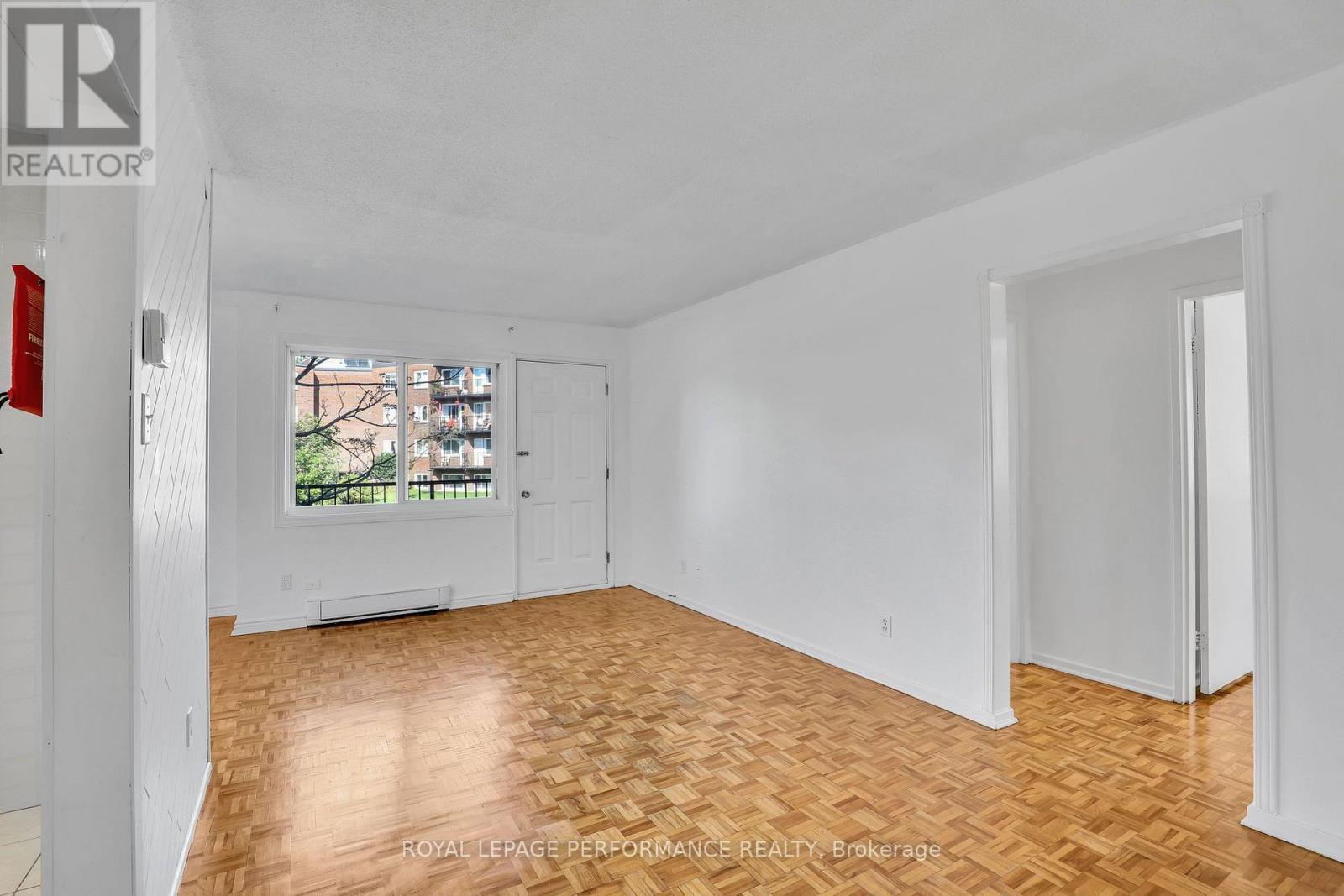 #208C 2044 ARROWSMITH DRIVE - 8