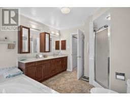 15 Conant Place S, Ottawa, ON K2L3Z8 Photo 32