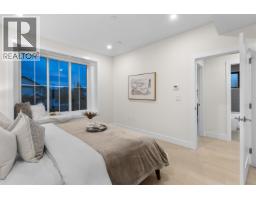 1 2211 Mannering Avenue, Vancouver, BC V5N3C5 Photo 11