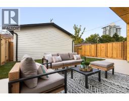 2 2211 Mannering Avenue, Vancouver, BC V5N3C5 Photo 18