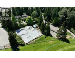 1071 Lynn Valley Road, North Vancouver, BC V7J1Z6 Photo 35