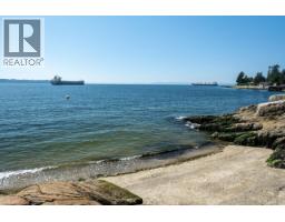 4052 Marine Drive, West Vancouver, BC V7V1N6 Photo 24