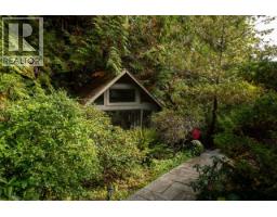 4052 Marine Drive, West Vancouver, BC V7V1N6 Photo 28