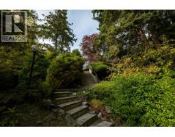 4052 Marine Drive, West Vancouver, BC V7V1N6 Photo 30