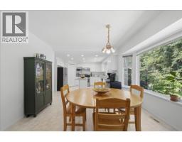 1594 Plateau Crescent, Coquitlam, BC V3E3B3 Photo 12