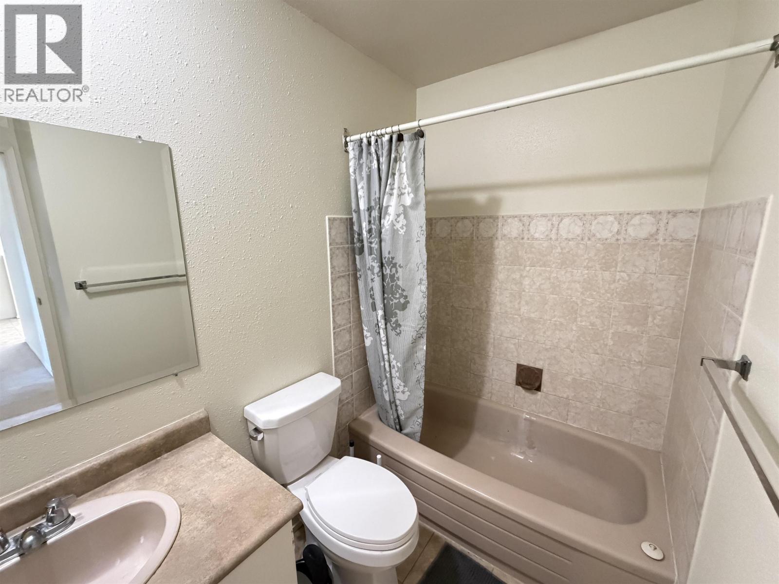 #318 282 N BROADWAY AVENUE - 10