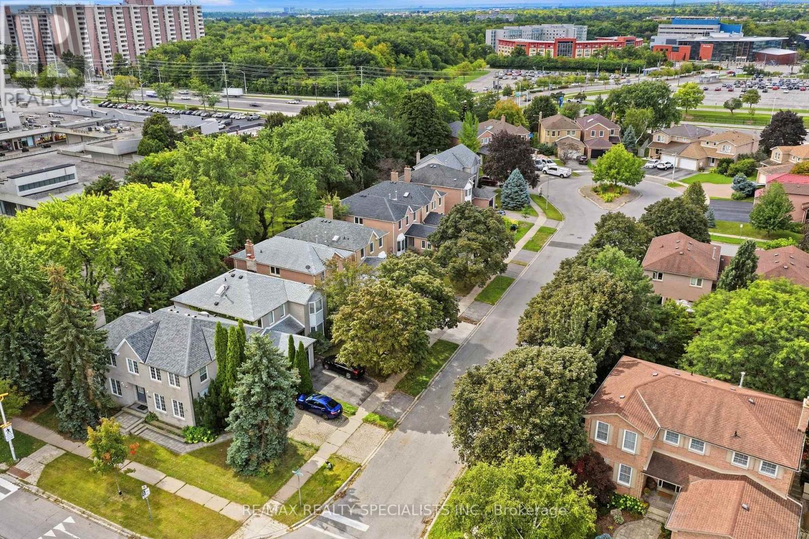 358 ERIN STREET, Oakville (FA Falgarwood) — photo 3