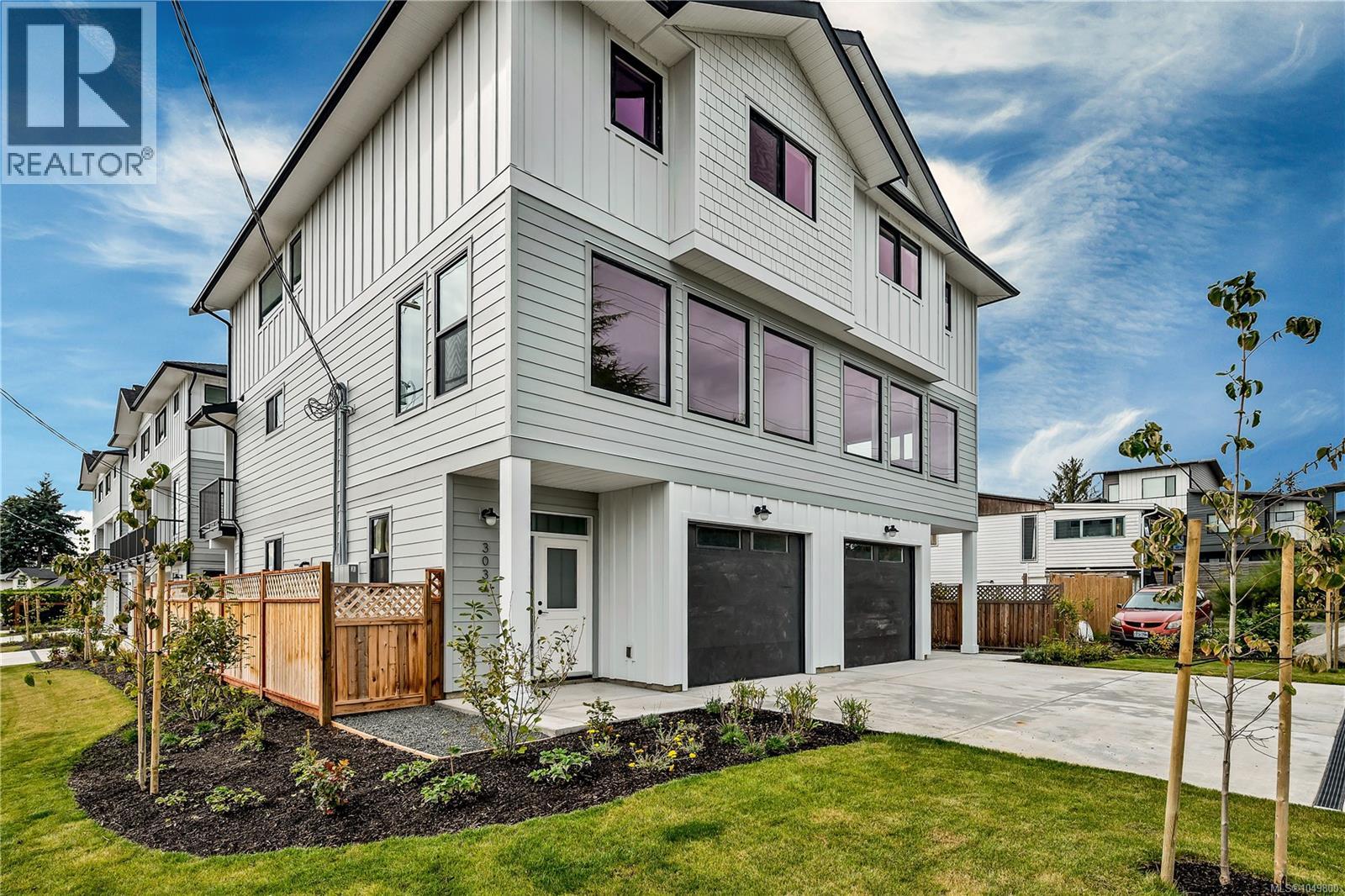 303A Hilchey Rd - 1
