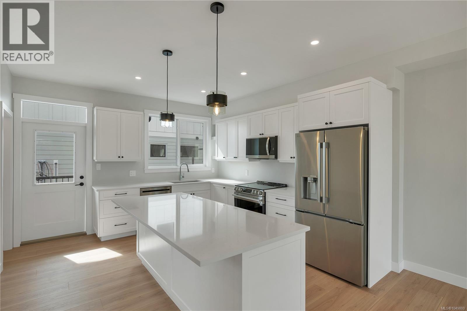 303A Hilchey Rd - Image 3