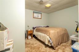 8 Wedgewood Bay, Brandon, MB R7B3J4 Photo 13