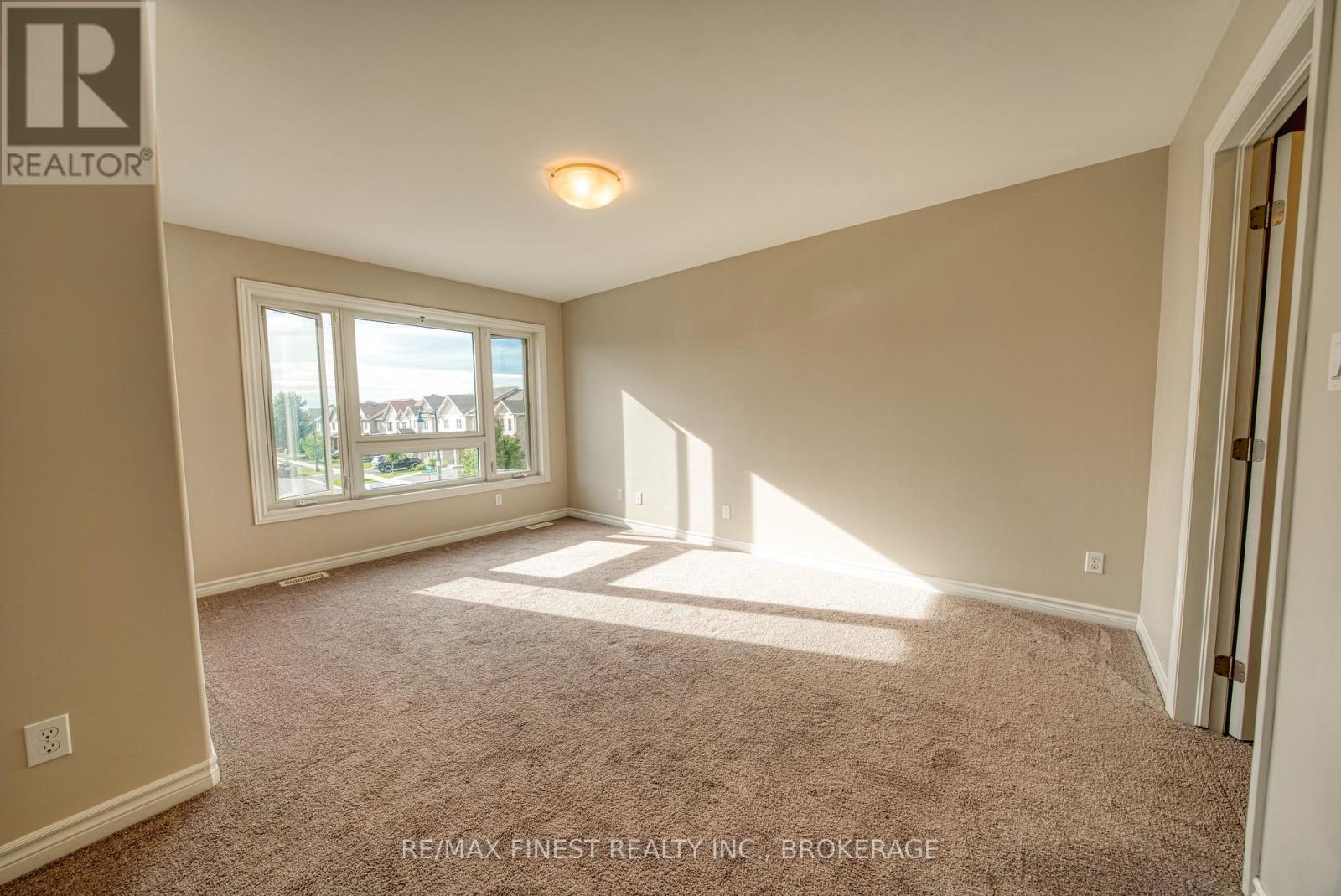 1010 ROSANNA AVENUE - Image 27
