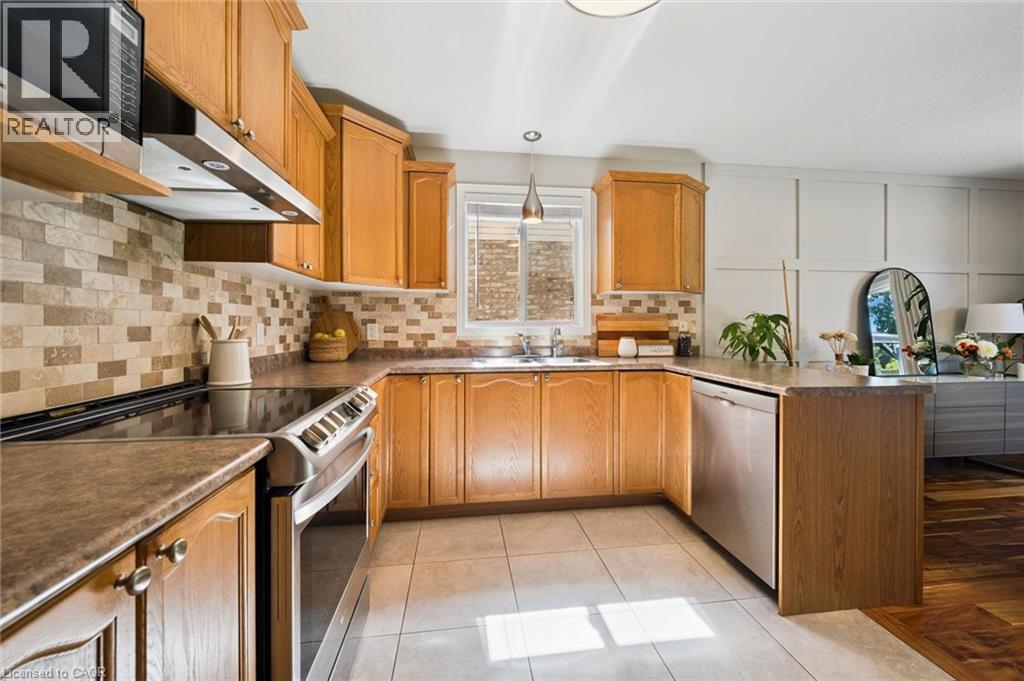 642 INTERLAKEN Drive - Image 15