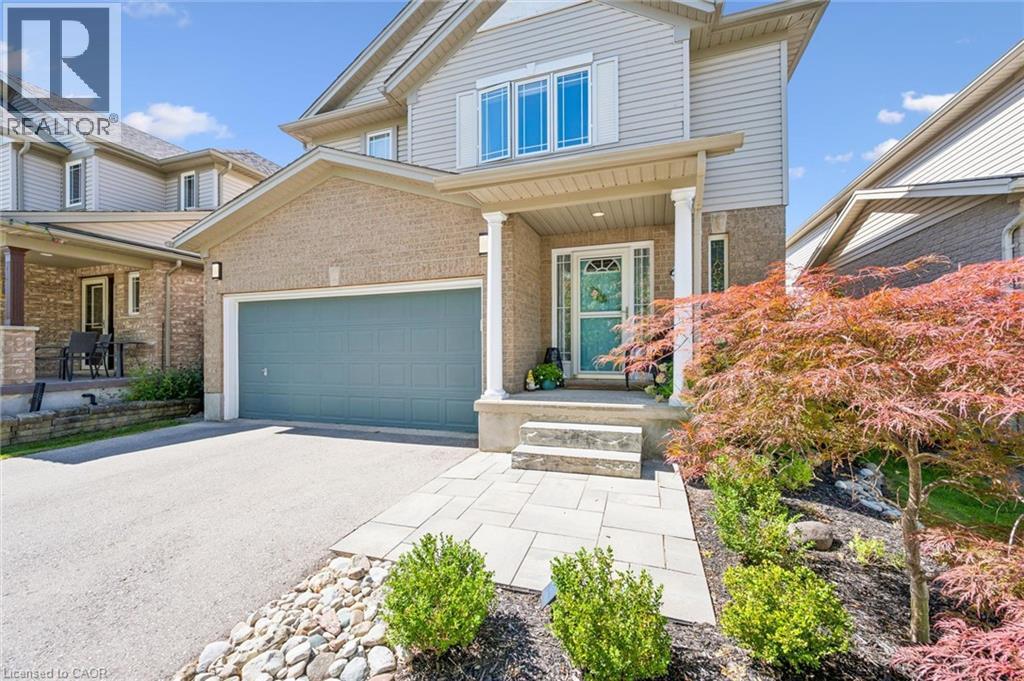 642 INTERLAKEN Drive, Waterloo — photo 2