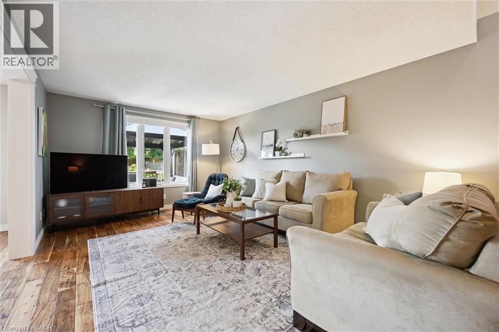 642 INTERLAKEN Drive, Waterloo — photo 7
