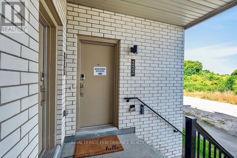 222 MISHI PRIVATE, Ottawa — photo 3