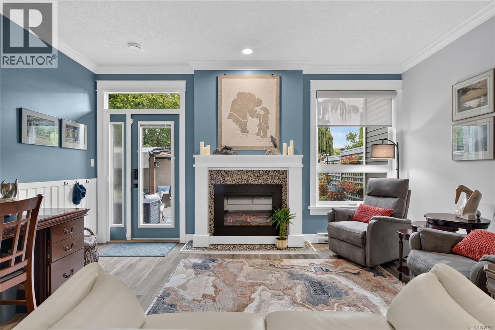 #2B 7250 West Saanich Rd - 9