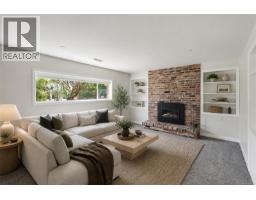Living room - 5348 Parker Ave, Saanich, BC V8Y2M9 Photo 9