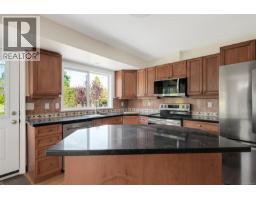5348 Parker Ave, Saanich, BC V8Y2M9 Photo 29