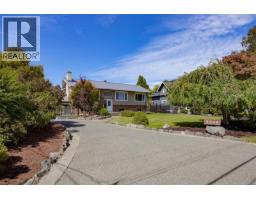 5348 Parker Ave, Saanich, BC V8Y2M9 Photo 79